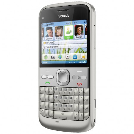 Nokia E5 - Vedere din fata/ dreapta (argintiu)