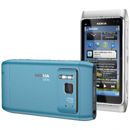 Nokia N8 - Vedere din fata si spate