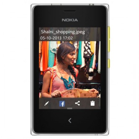 Nokia Asha 502 - Vedere din fata