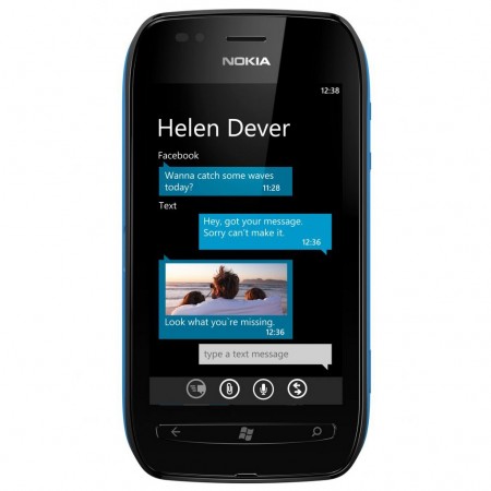 Nokia Lumia 710 - Vedere din fata