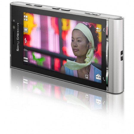 Sony Ericsson Satio - Vedere din fata/ jos, orizontal (argintiu)