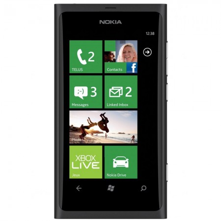 Nokia Lumia 800 - Vedere din fata