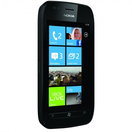 Nokia Lumia 710 - Vedere din fata/ stanga