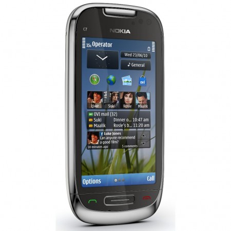 Nokia C7 - Vedere din fata / stanga