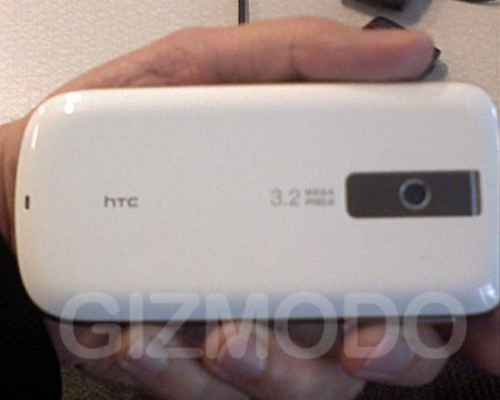 HTC G2 - Vedere din spate